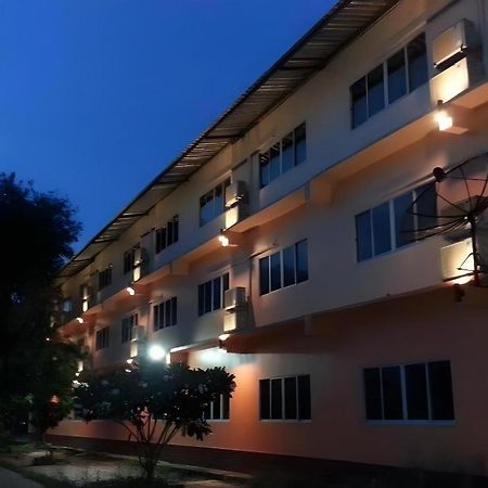Bussarakam Place Hotel Chanthaburi Eksteriør billede