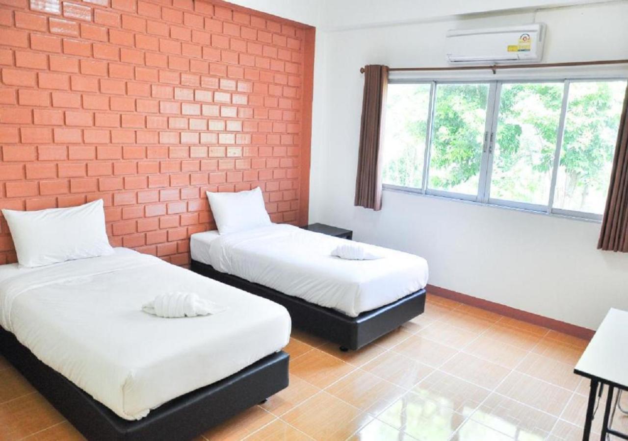 Bussarakam Place Hotel Chanthaburi Eksteriør billede