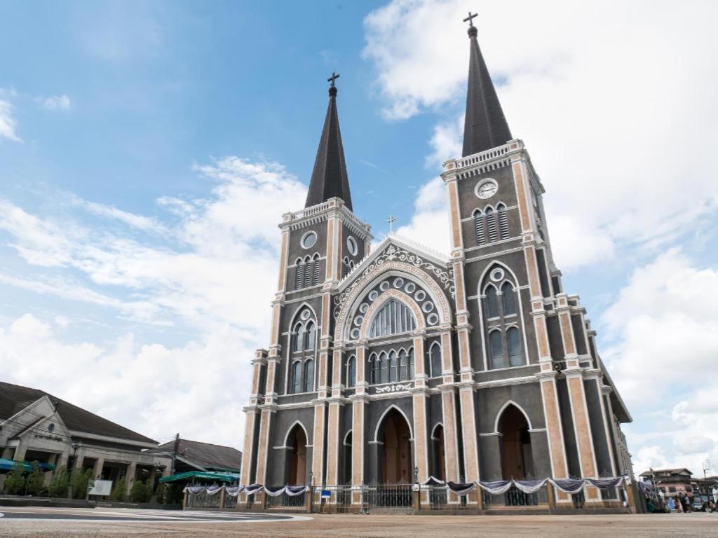 Bussarakam Place Hotel Chanthaburi Eksteriør billede