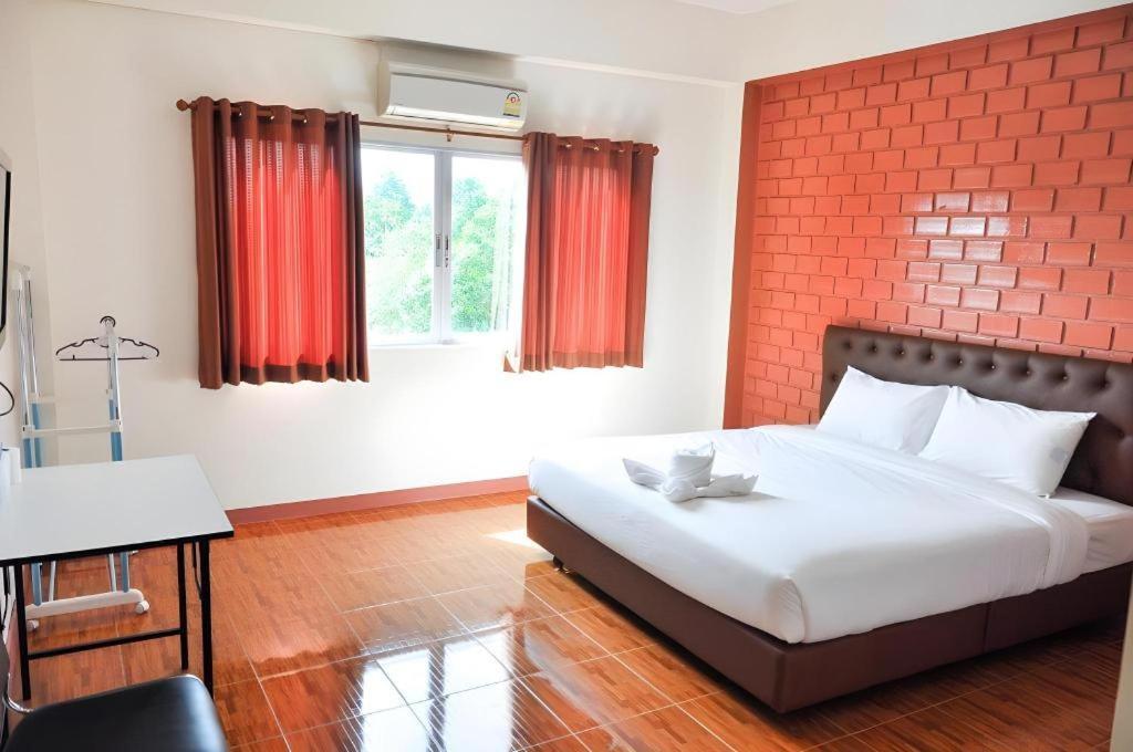 Bussarakam Place Hotel Chanthaburi Eksteriør billede