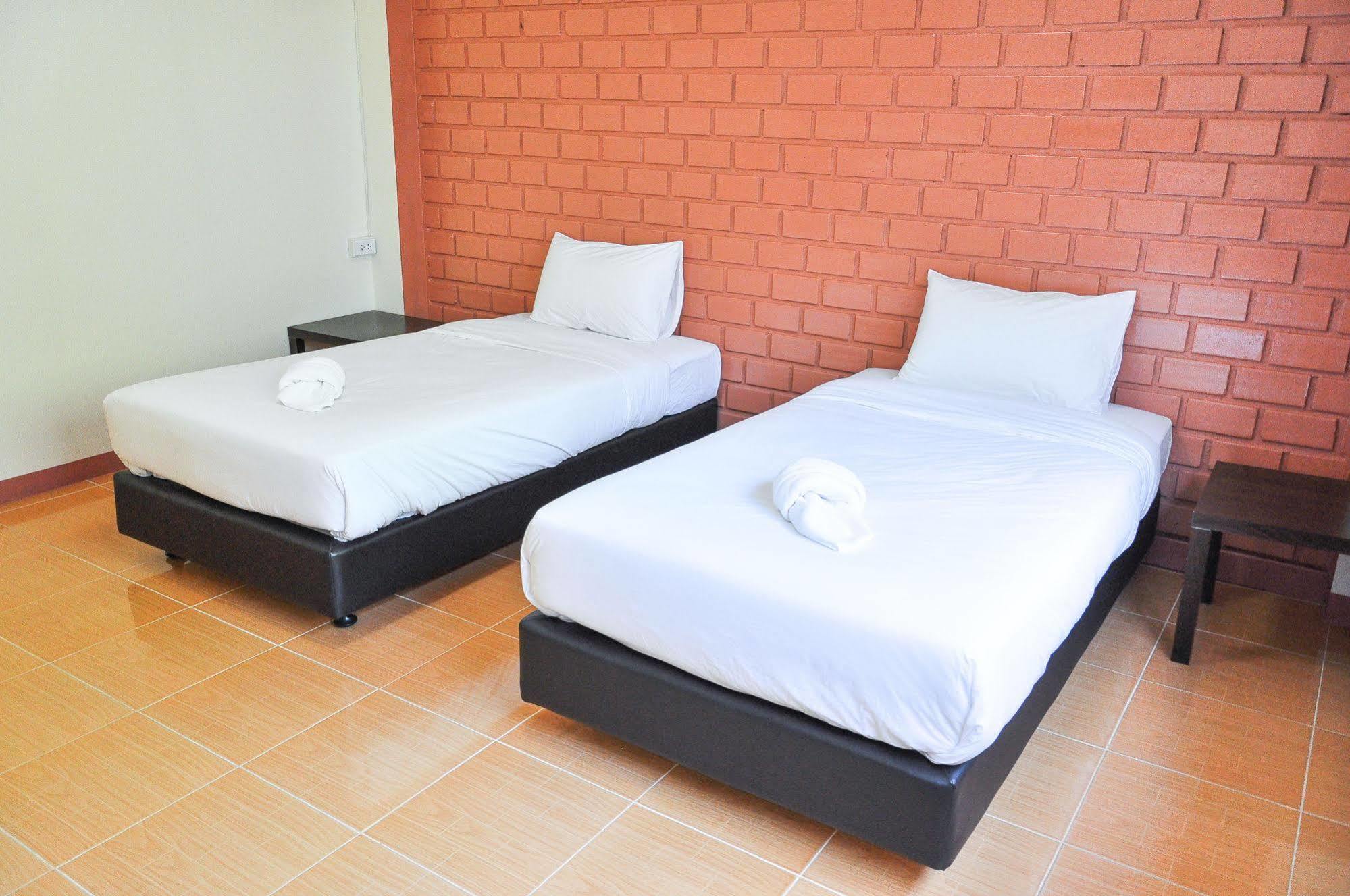 Bussarakam Place Hotel Chanthaburi Eksteriør billede