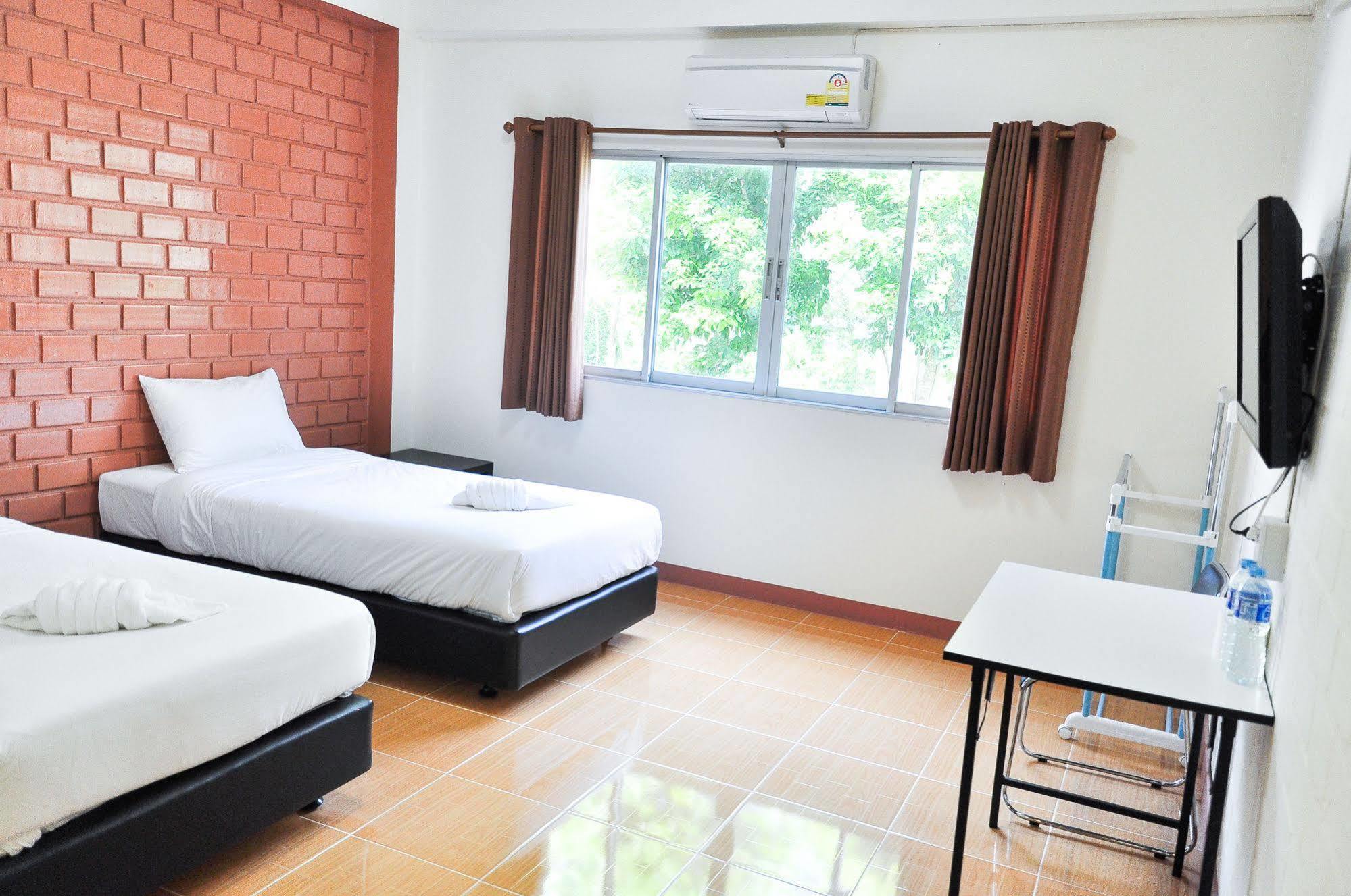 Bussarakam Place Hotel Chanthaburi Eksteriør billede